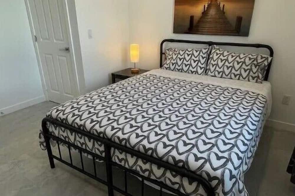 Photo of Bedroom in Santa Ana