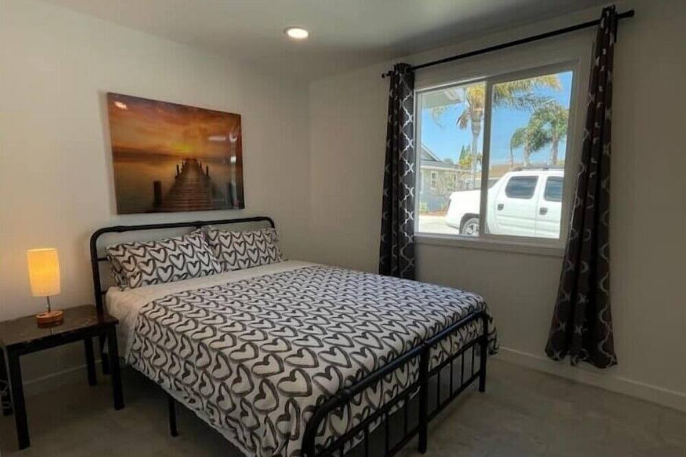 Photo of Bedroom in Santa Ana