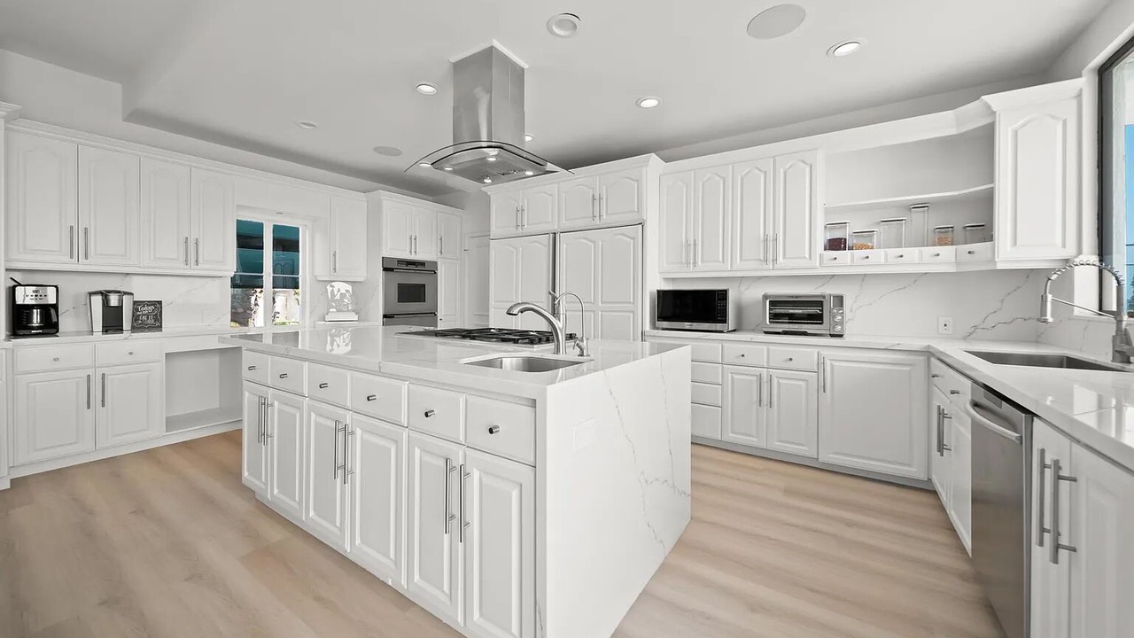 Photo of Kitchen in Hollywood Hills West