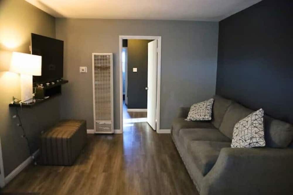 Photo of Livingroom in Barstow