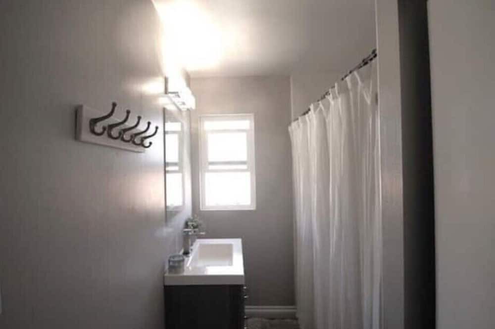 Photo of Bathroom in Barstow