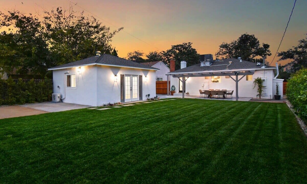 Photo of Outdoor in Van Nuys