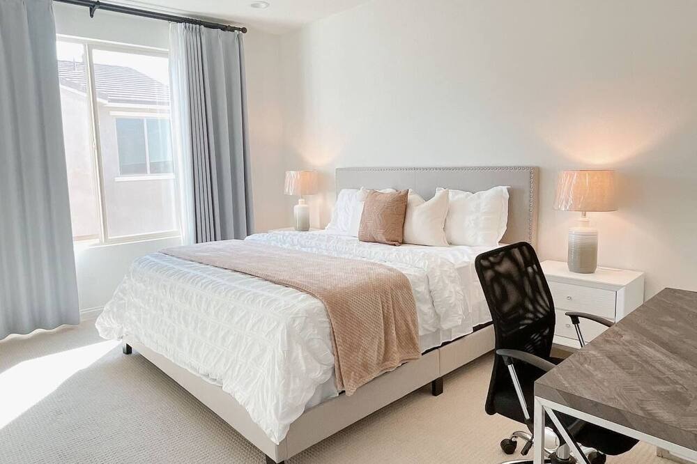 Photo of Bedroom in San Juan Capistrano