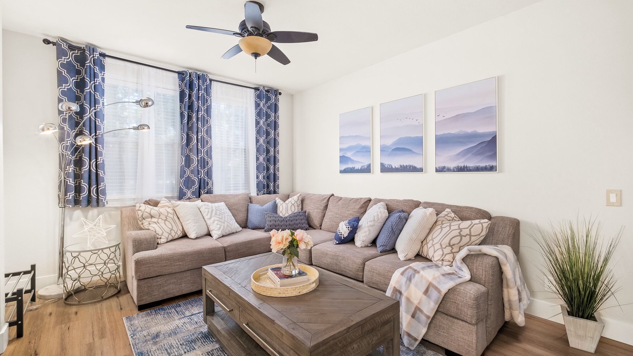 Photo of Livingroom in Ladera Ranch