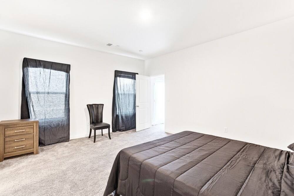 Photo of Bedroom in Pumpkin Center