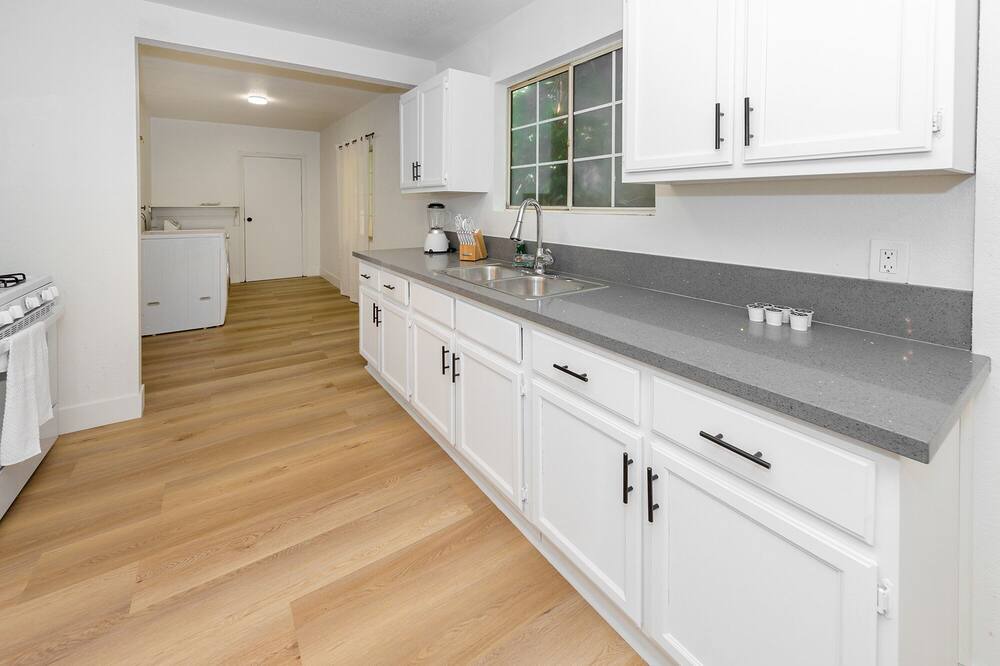 Photo of Kitchen in Carthay Circle