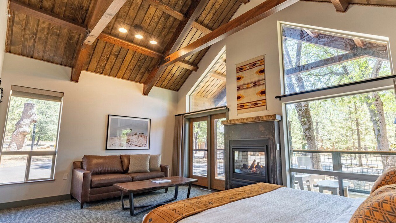 Photo of Livingroom in Groveland