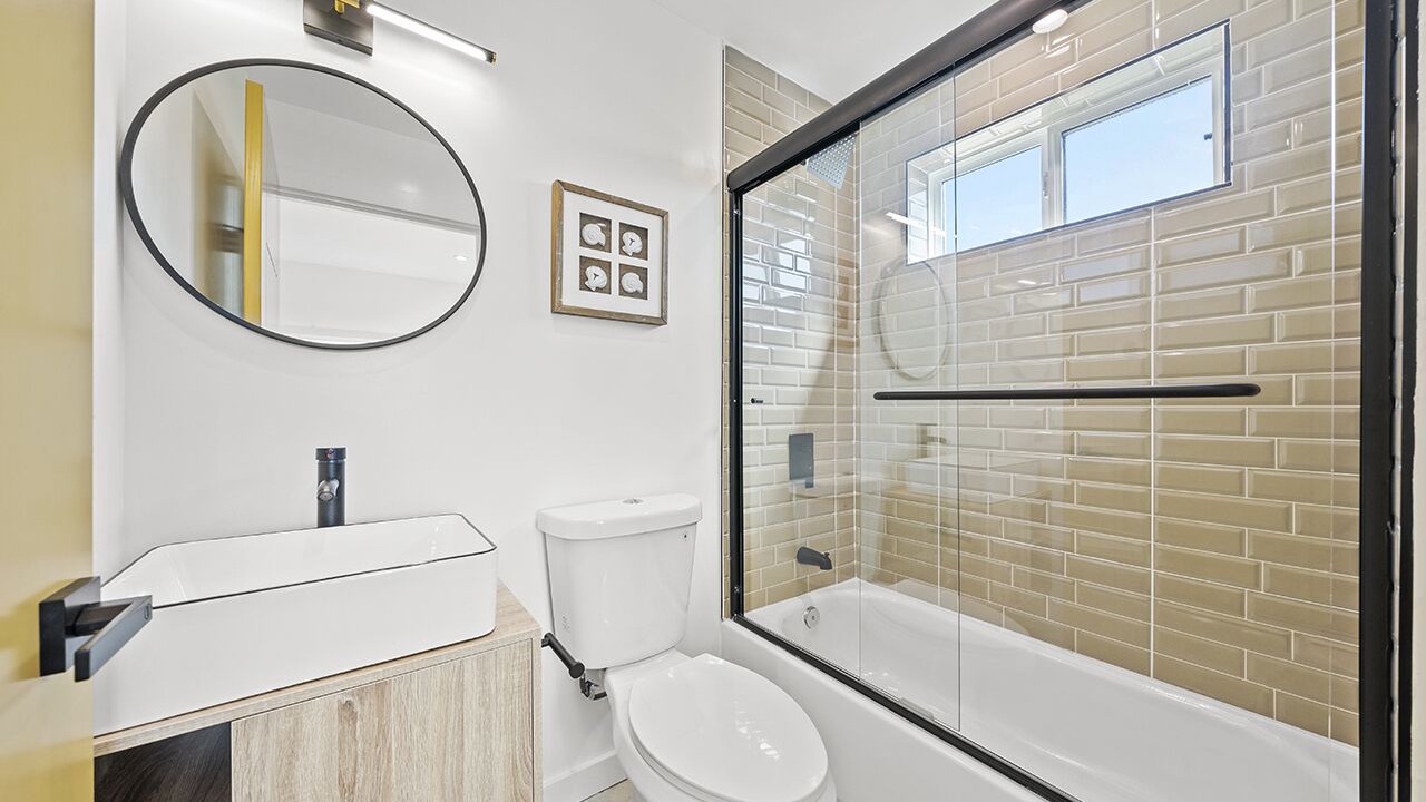 Photo of Bathroom in Rampart Village