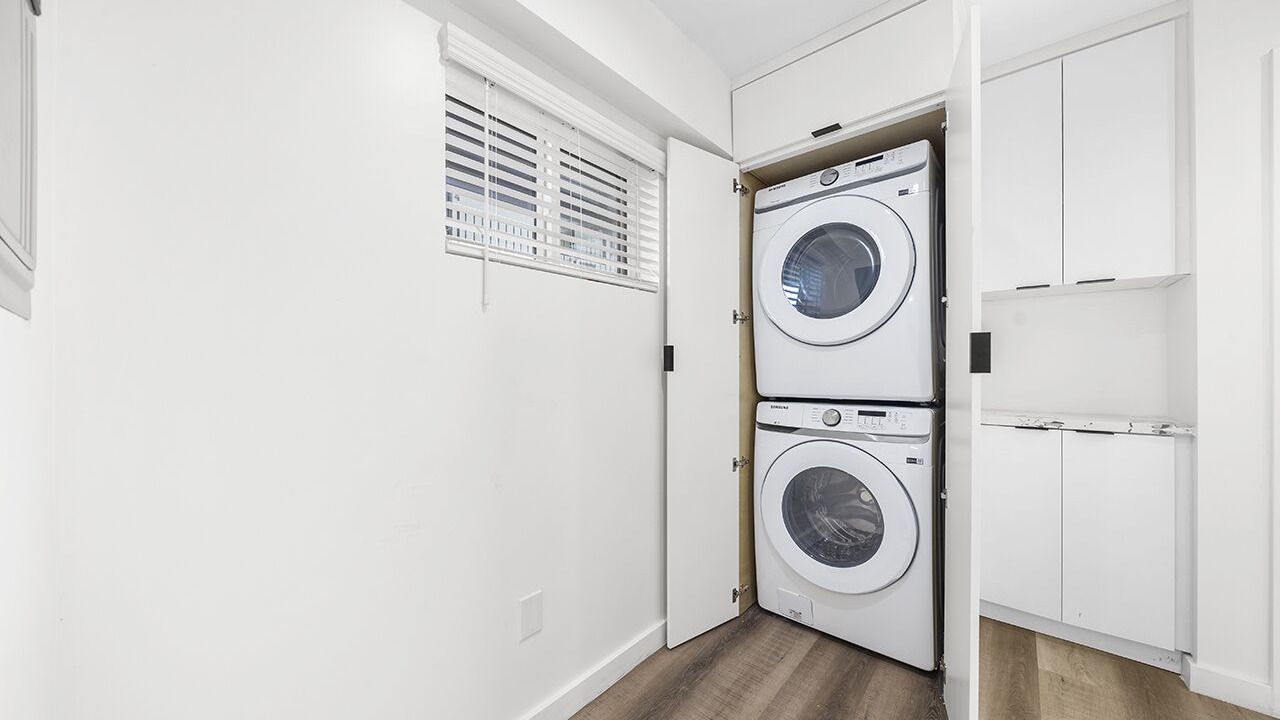 Photo of Livingroom in Rampart Village