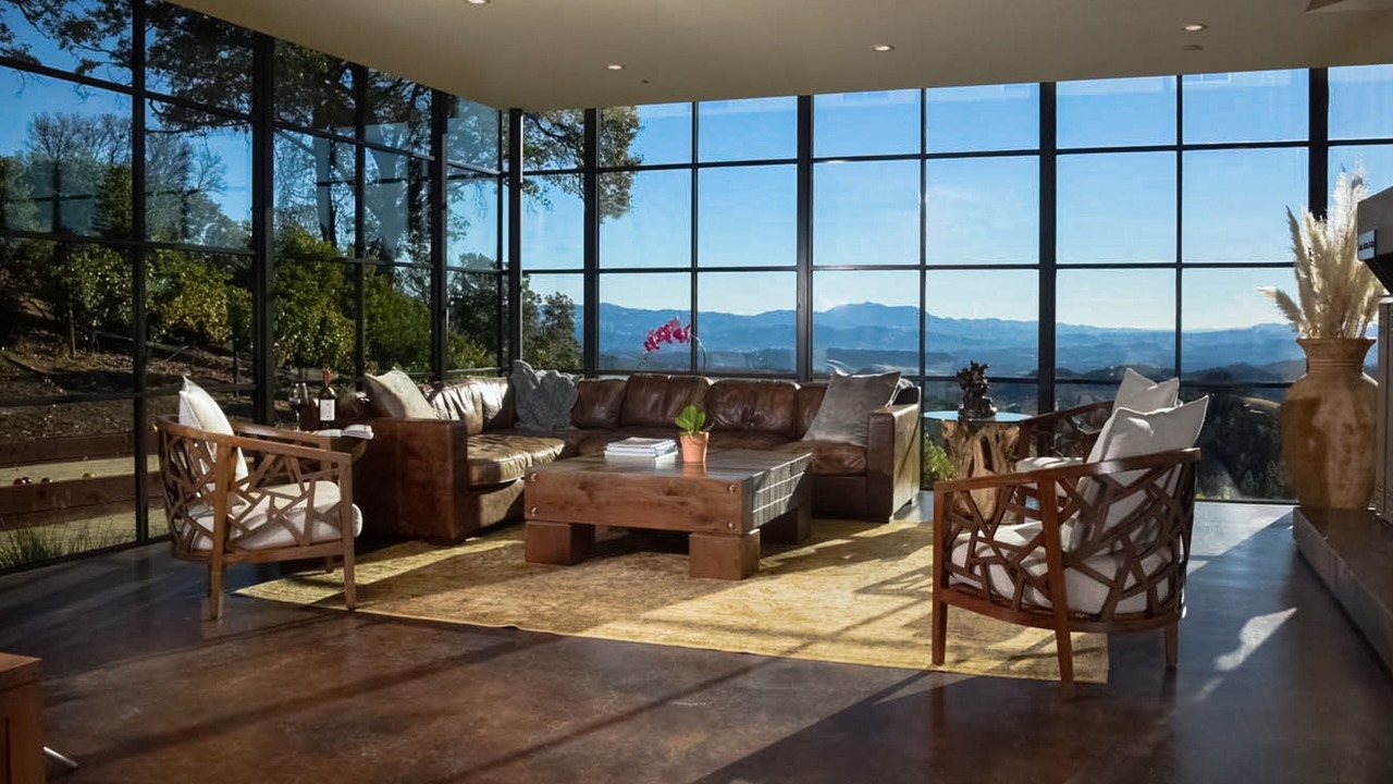 Photo of Livingroom in Cazadero