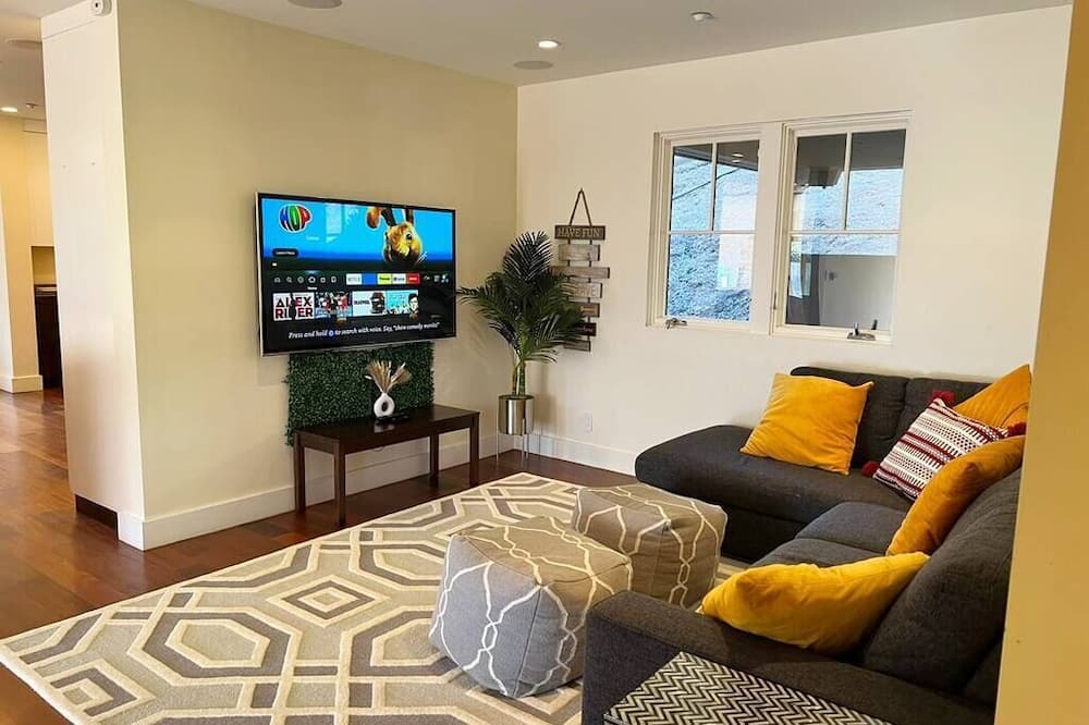 Photo of Bedroom in San Anselmo