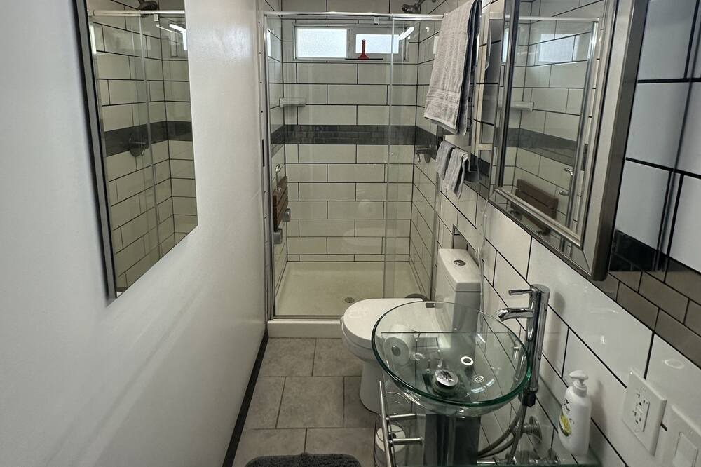 Photo of Bathroom in Banning