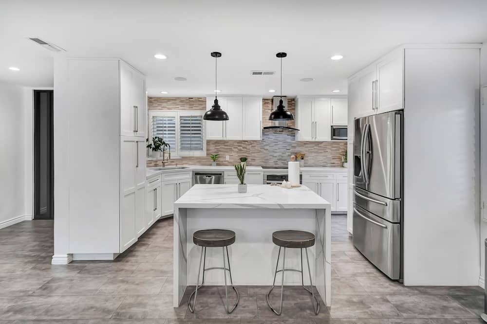 Photo of Kitchen in Warner Center