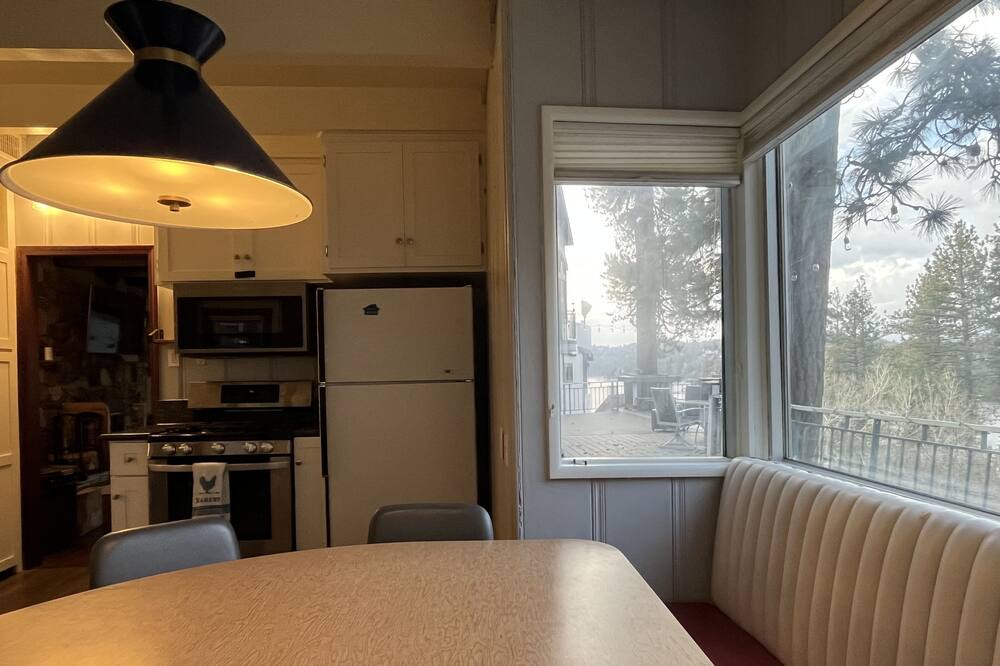 Photo of Kitchen in Cedar Glen