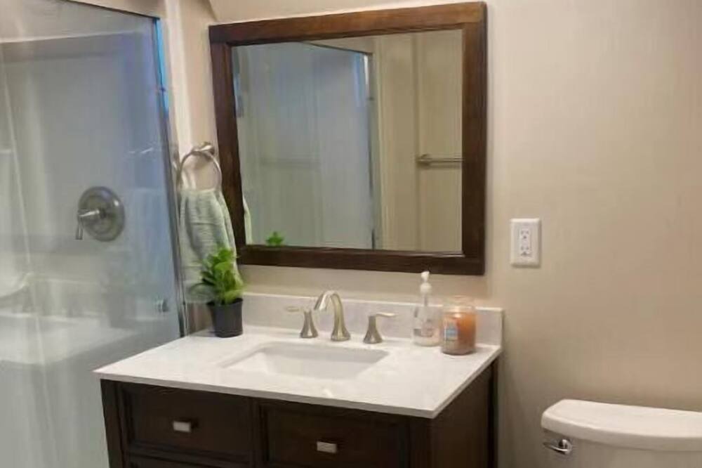 Photo of Bathroom in Cedar Glen