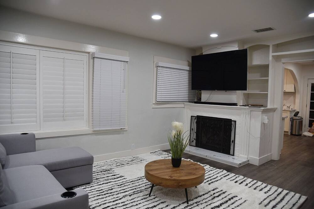 Photo of Livingroom in Riverside