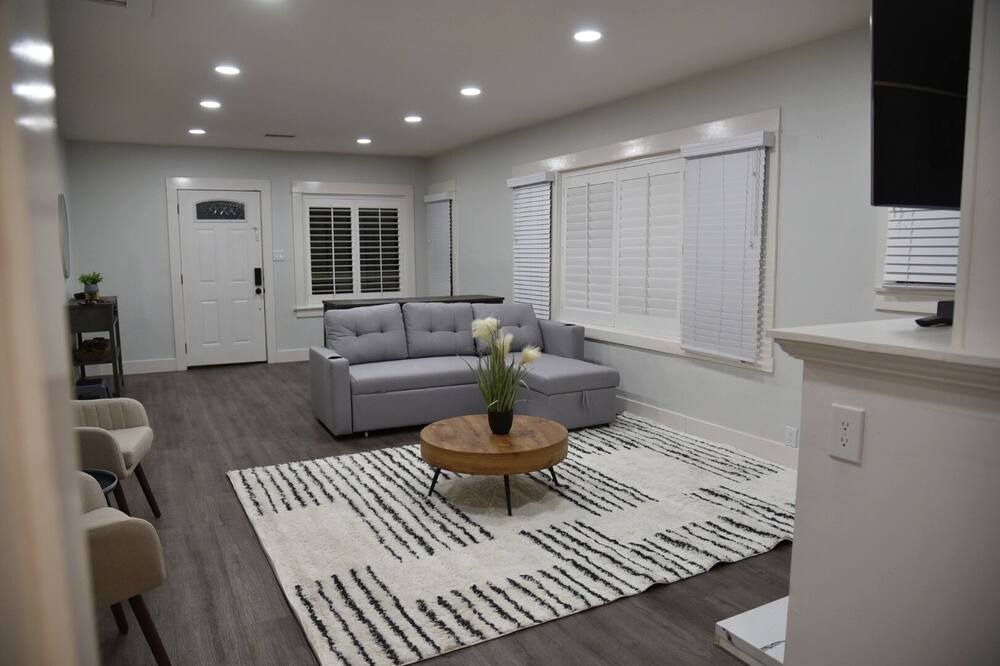Photo of Livingroom in Riverside