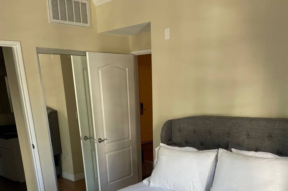 Photo of Bedroom in Downtown