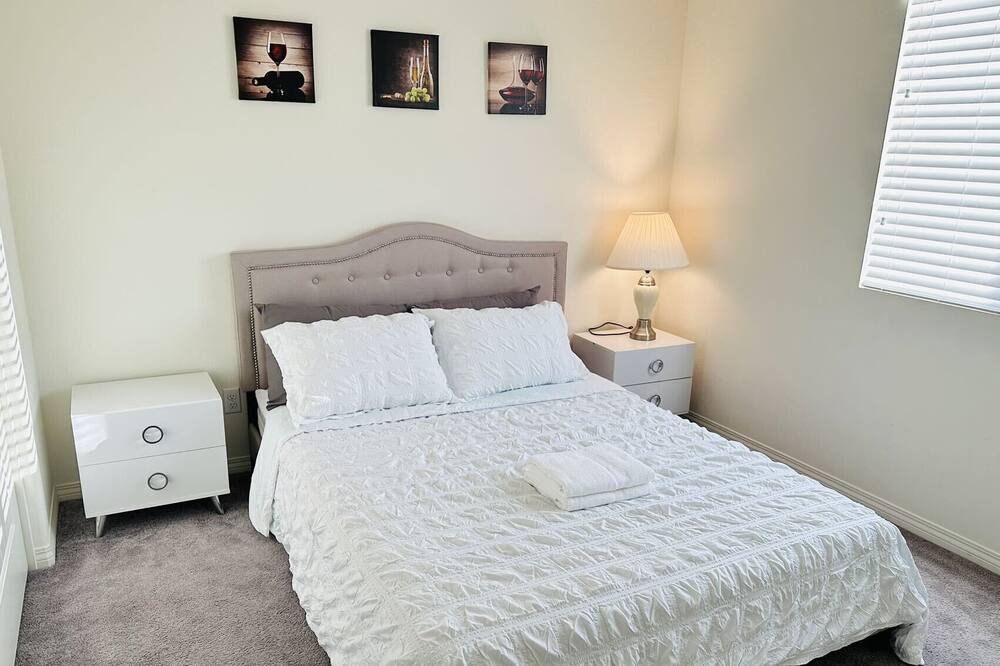 Photo of Bedroom in Jurupa Valley
