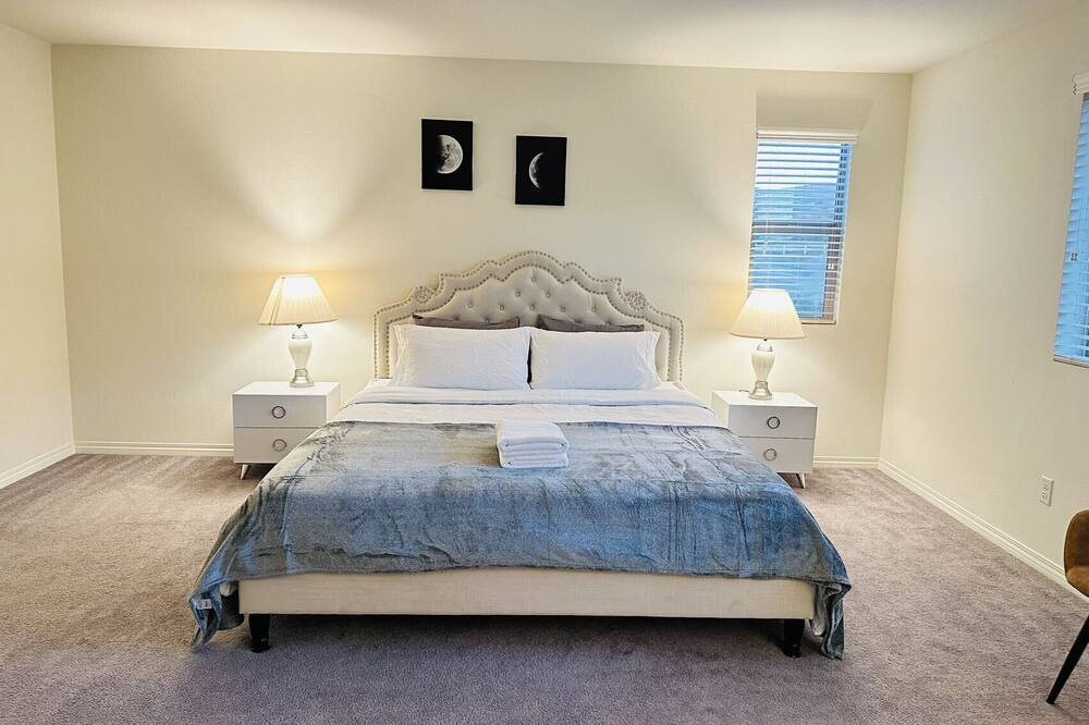Photo of Bedroom in Jurupa Valley