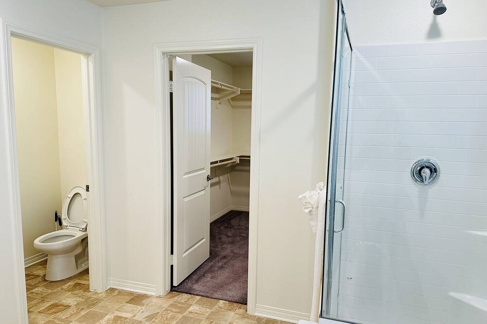 Photo of Bathroom in Jurupa Valley