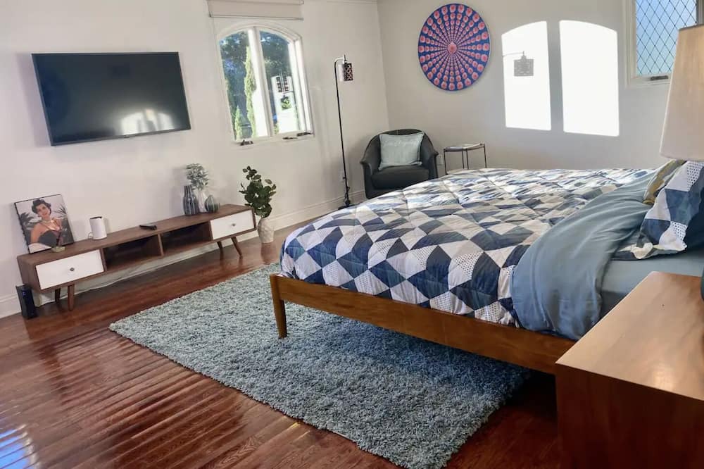 Photo of Bedroom in Hollywoodland