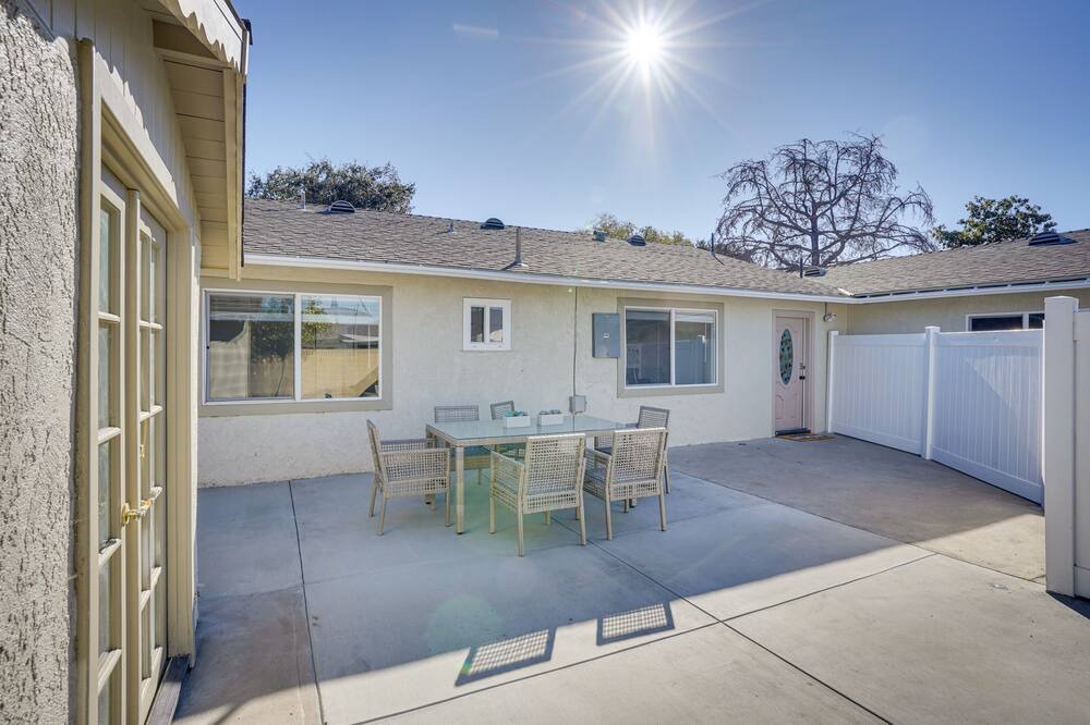 Photo of Patio Balcony in Hermosa Village