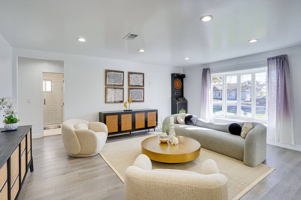 Photo of Livingroom in Hermosa Village