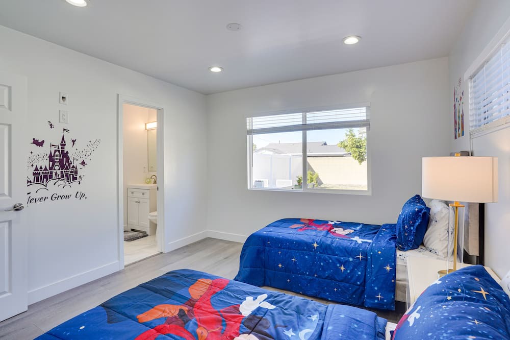 Photo of Bedroom in Hermosa Village