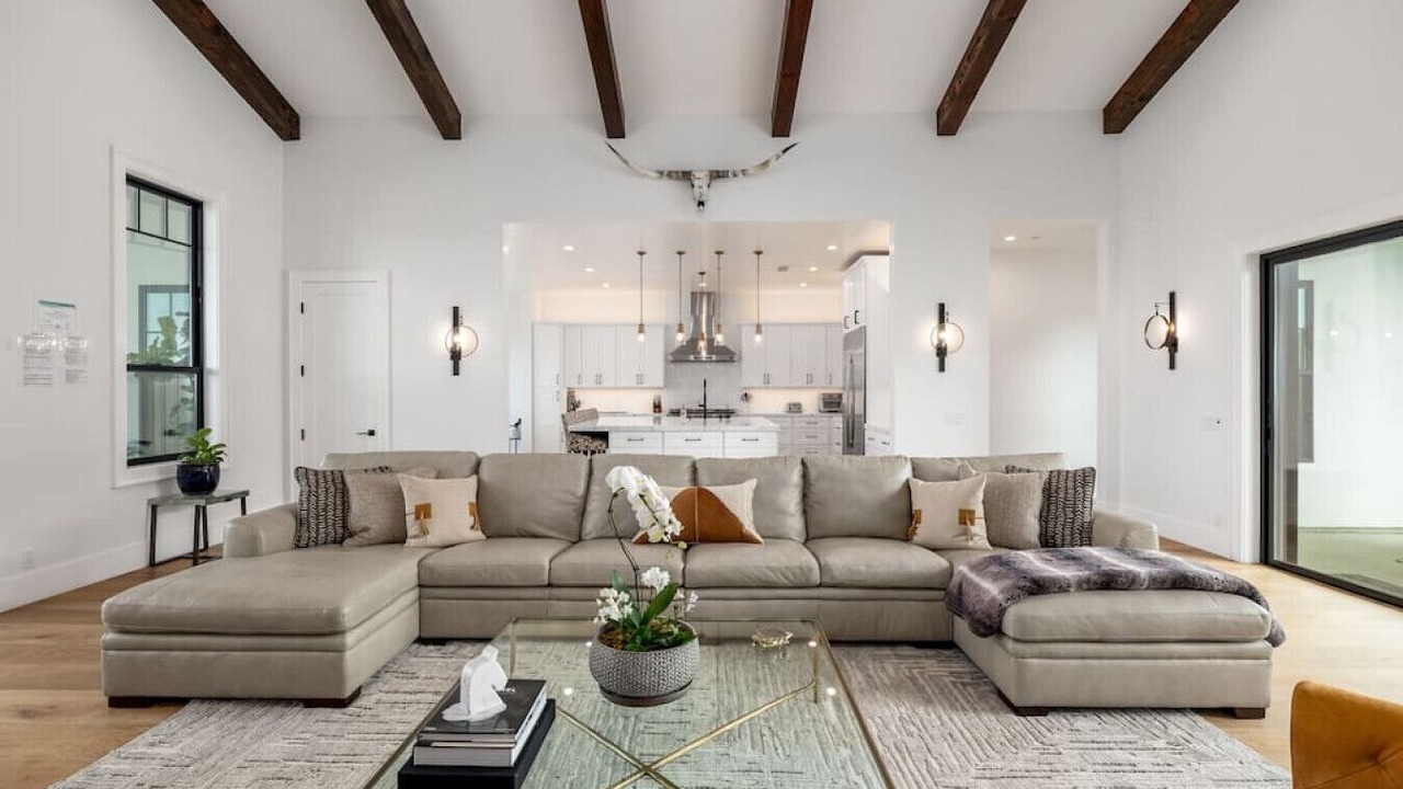 Photo of Livingroom in Vista