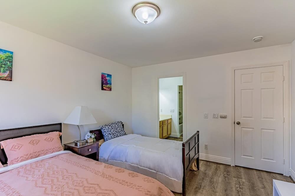 Photo of Bedroom in Mira Mesa