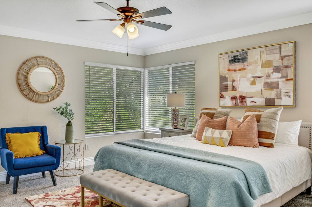 Photo of Bedroom in Corona