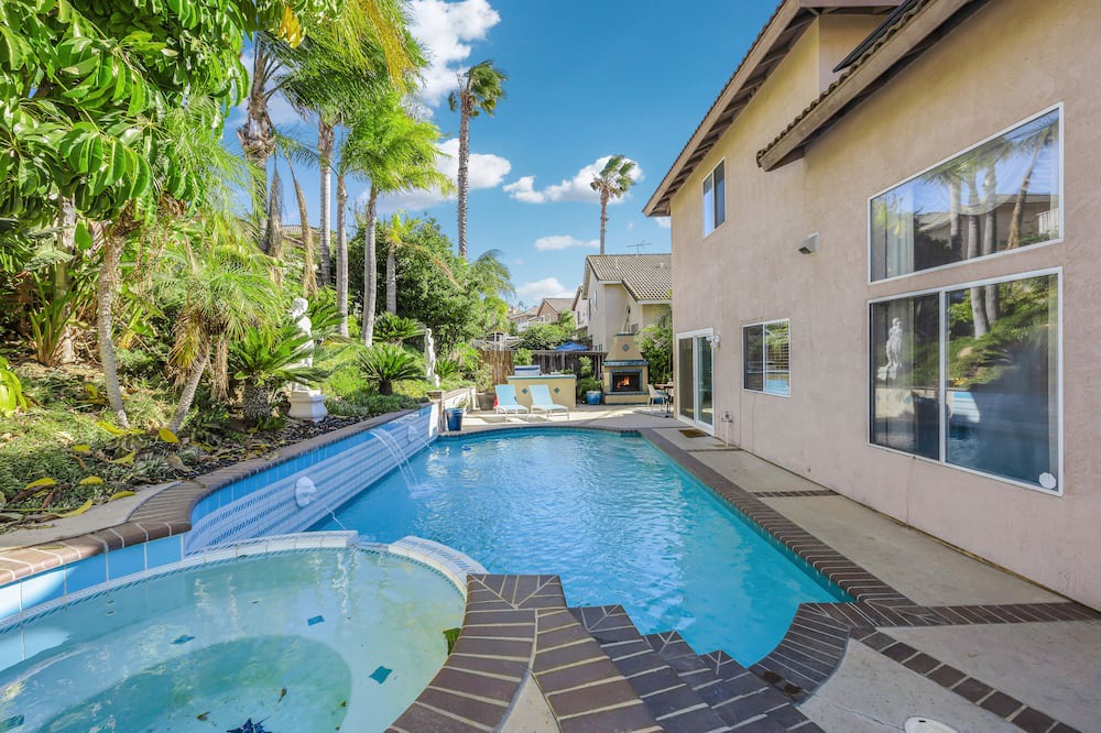 Photo of Outdoor in Corona