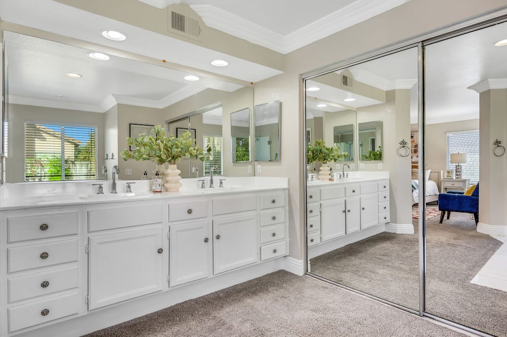 Photo of Bathroom in Corona