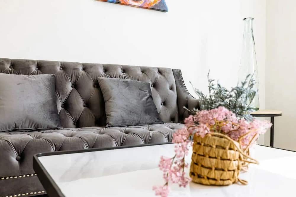 Photo of Livingroom in Upland