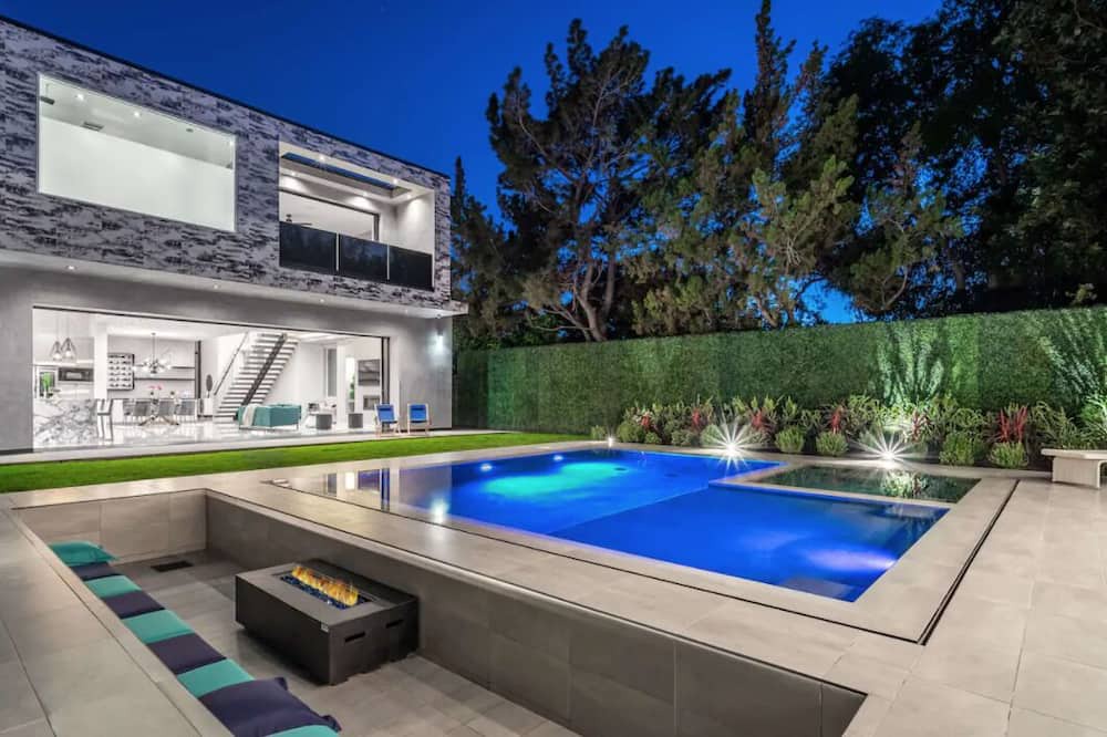 Photo of Outdoor in NoHo Arts District