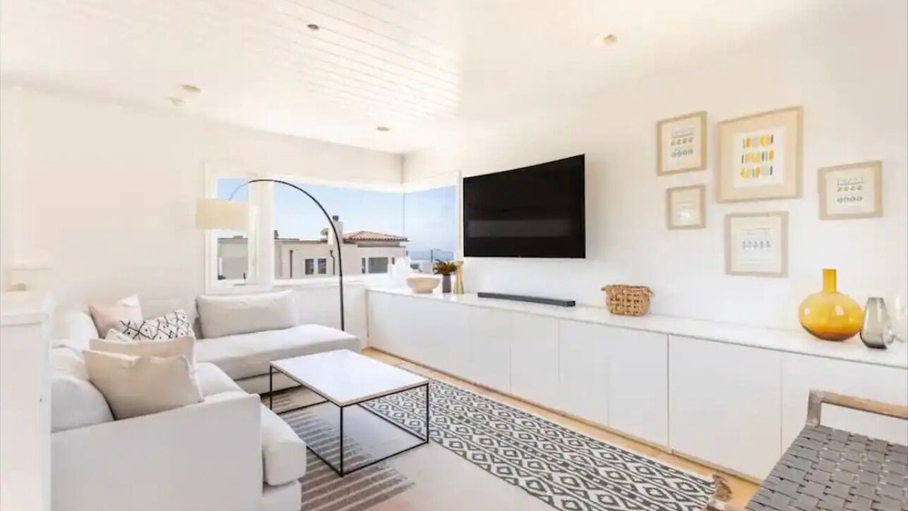 Photo of Livingroom in Tree Section