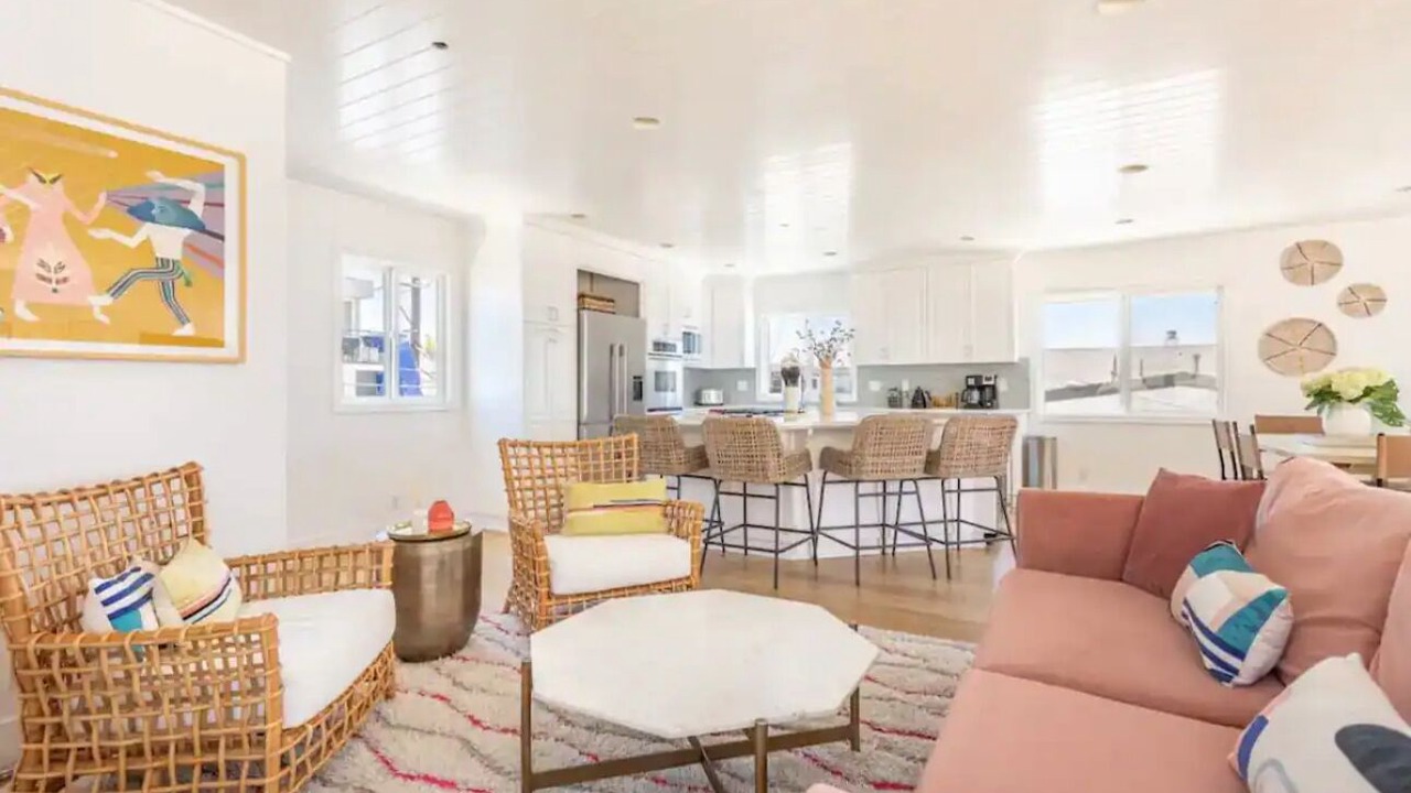 Photo of Livingroom in Tree Section