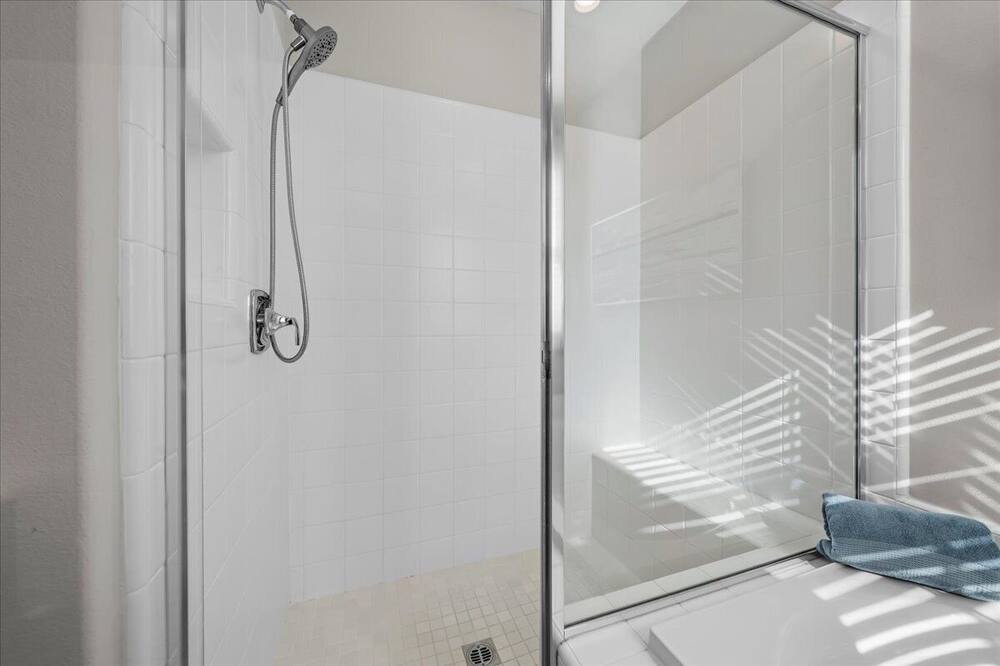 Photo of Bathroom in Portola Springs