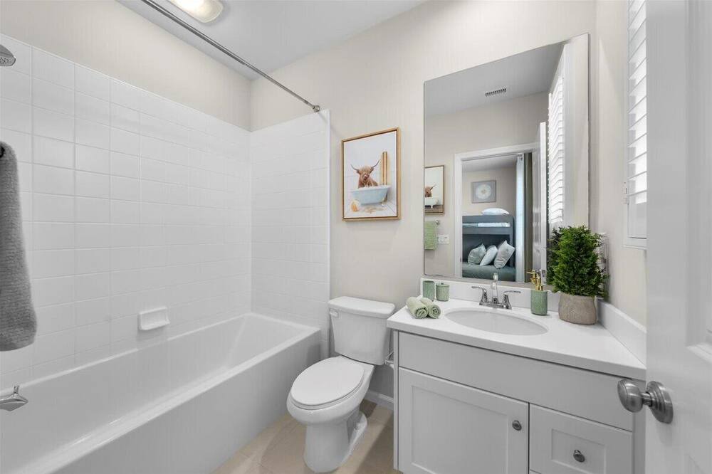 Photo of Bathroom in Portola Springs