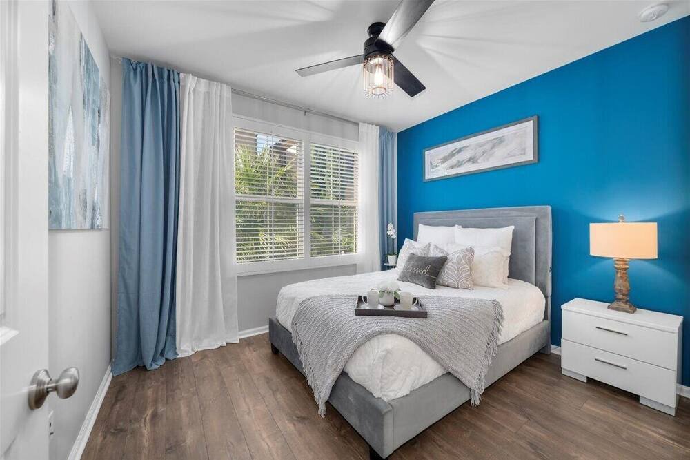 Photo of Bedroom in Portola Springs