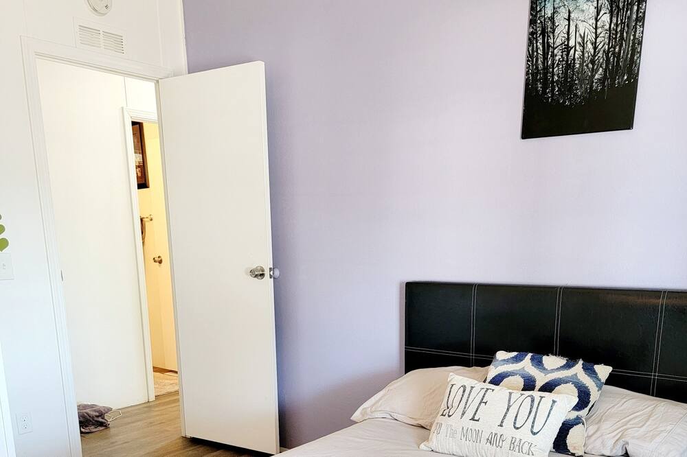 Photo of Bedroom in Hemet