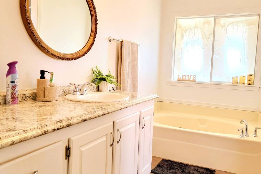 Photo of Bathroom in Hemet