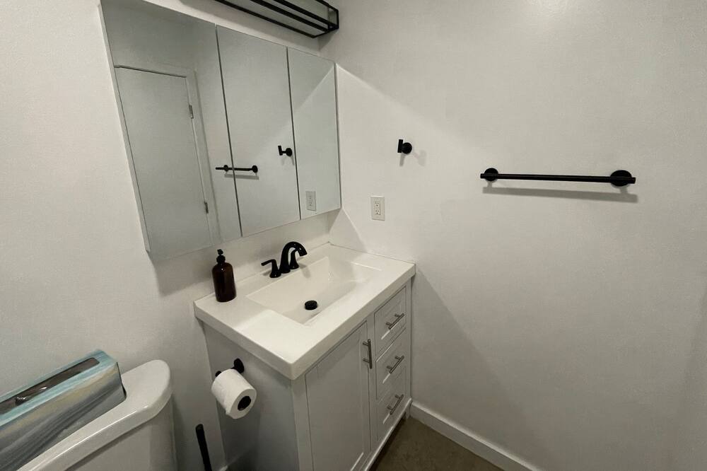Photo of Bathroom in Eagle Rock