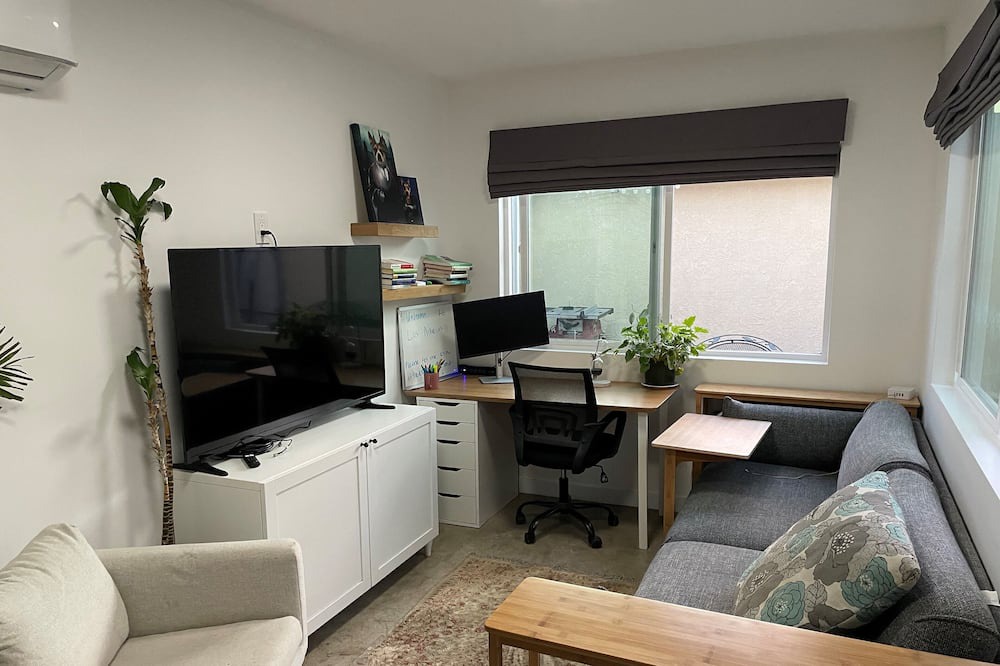 Photo of Livingroom in Eagle Rock