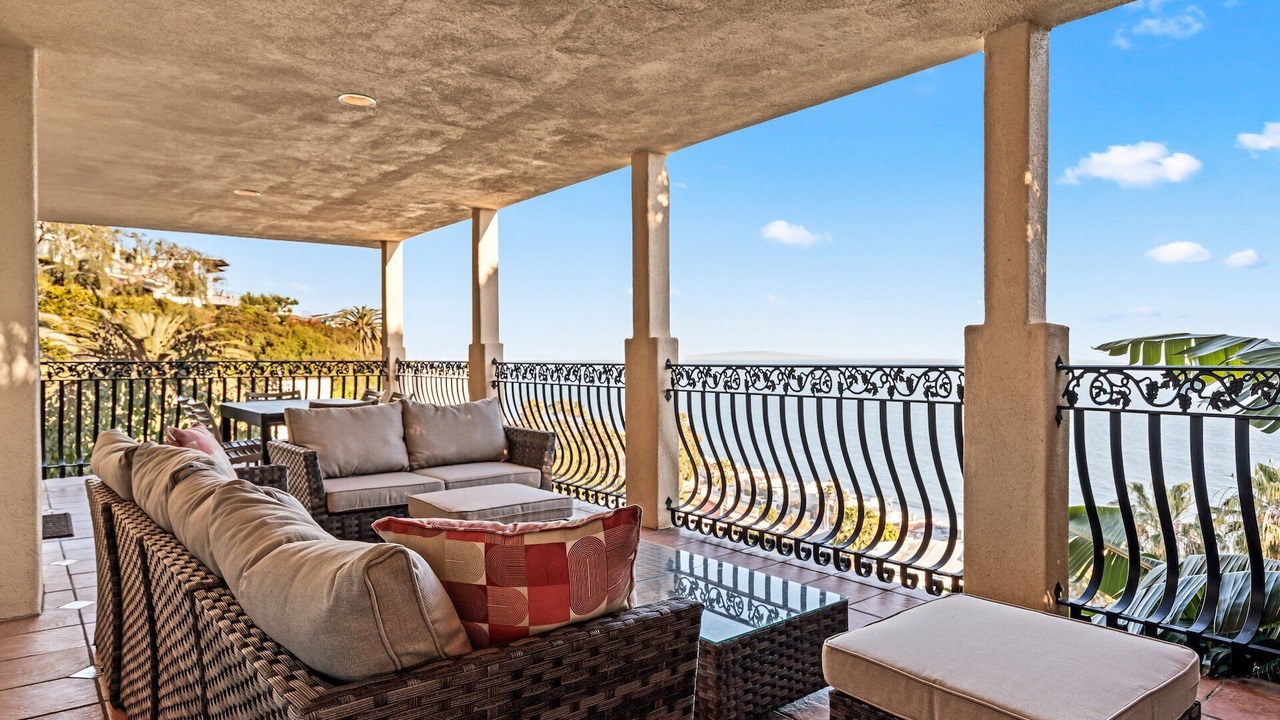 Photo of Patio Balcony in Eastern Malibu