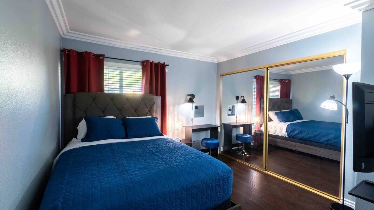 Photo of Bedroom in Estates at Canyon Crest