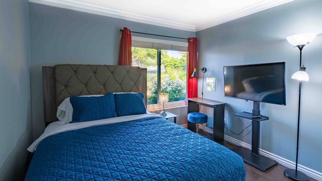 Photo of Bedroom in Estates at Canyon Crest