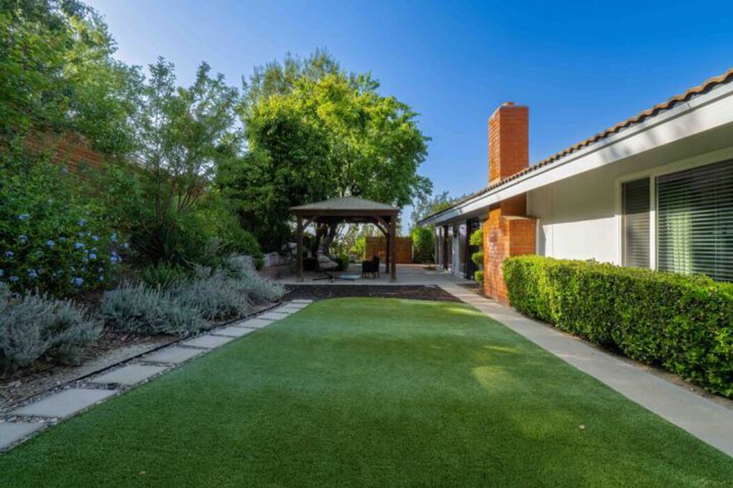 Photo of Outdoor in Estates at Canyon Crest