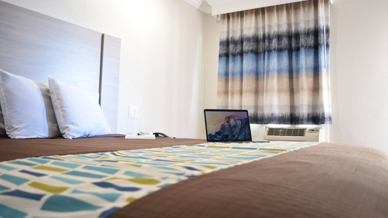 Photo of Bedroom in Victorville